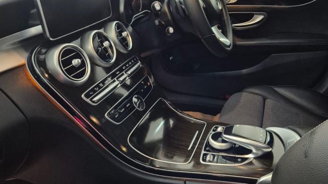 00897dc4 f612 4079 bf03 90860feb517a